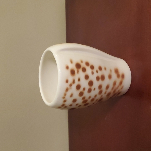 𝅺Better Homez Conch Shell Vase - Picture 1 of 5